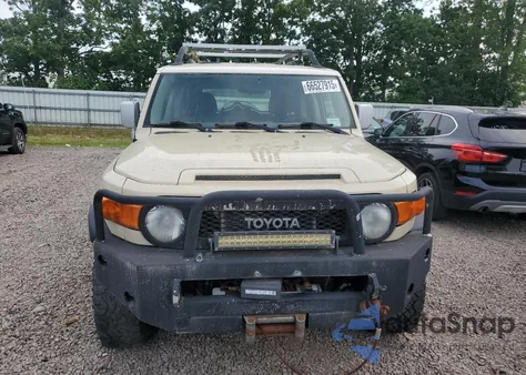 2008 Toyota Fj Cruiser from USA, damaged, VIN JTEBU11F78K011711